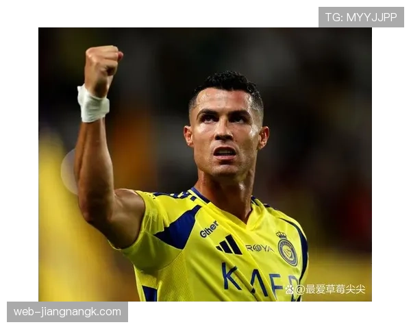 本泽马：从C罗配角到金球奖的巅峰之路解析